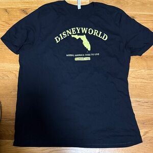 Men’s Graphic Tee Sz 3XL